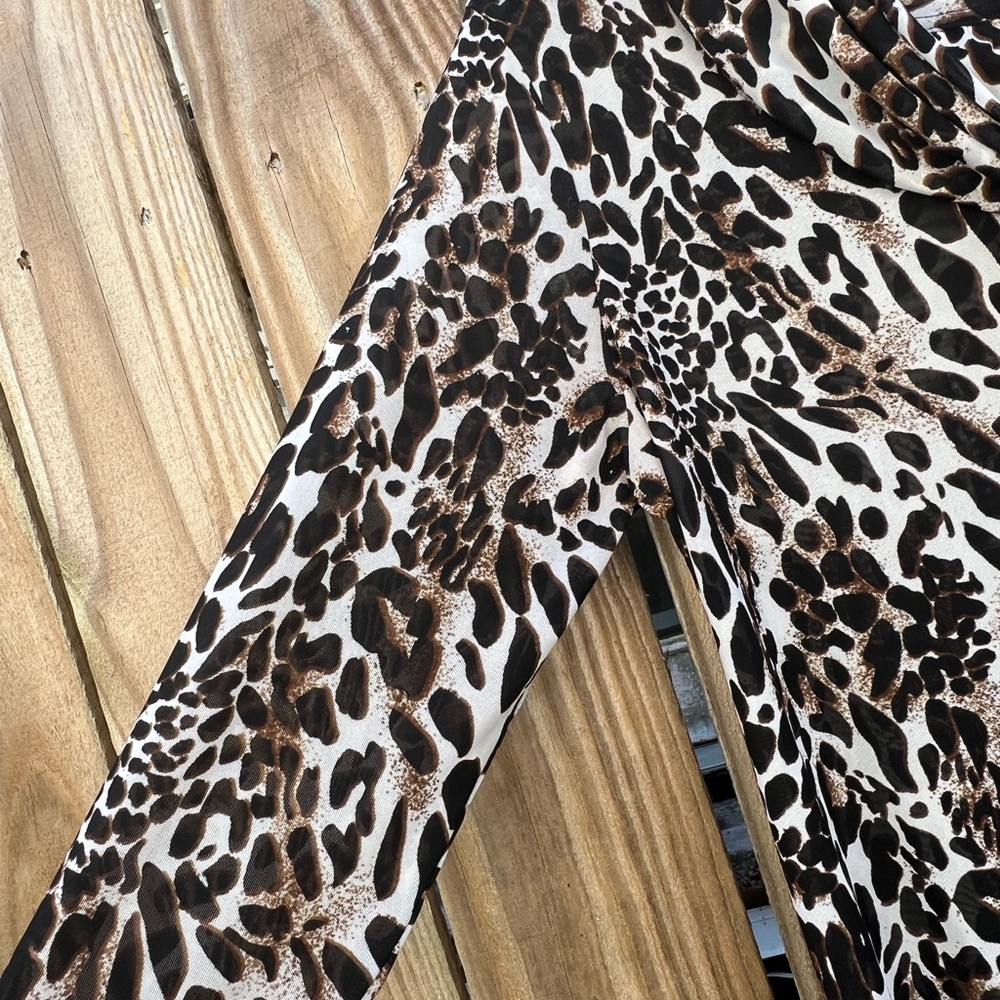 Leopard Print - Picture 4 of 5